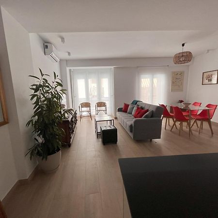 Precioso Apartamento Con Patio グラナダ エクステリア 写真