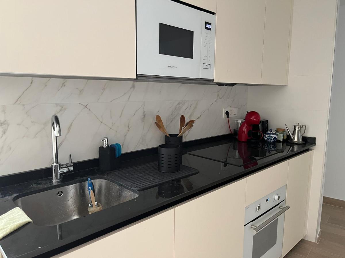 Precioso Apartamento Con Patio グラナダ エクステリア 写真