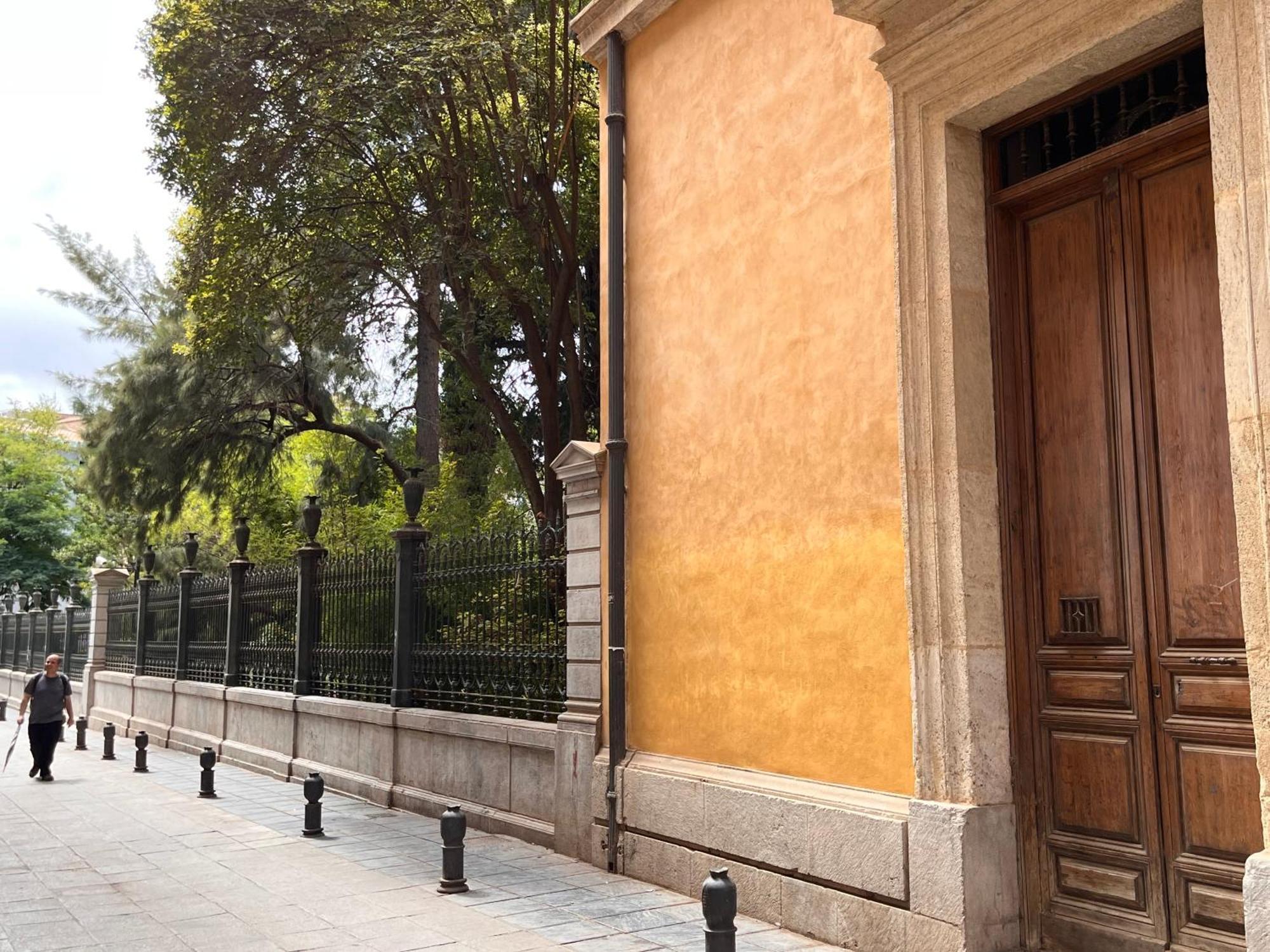 Precioso Apartamento Con Patio グラナダ エクステリア 写真