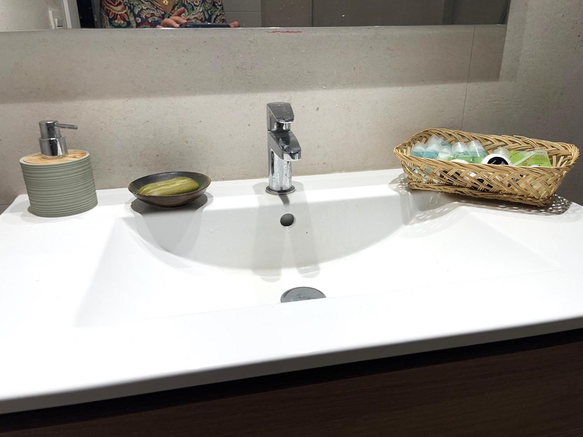 Precioso Apartamento Con Patio グラナダ エクステリア 写真