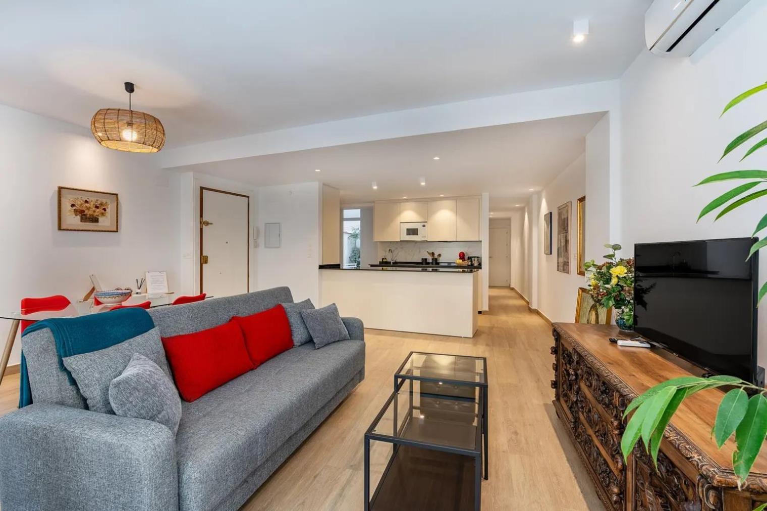 Precioso Apartamento Con Patio グラナダ エクステリア 写真